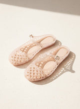 Load image into Gallery viewer, NEMO Jelly Mary Jane Flats Woven Lattice Mesh Shoes: CLEAR / B18
