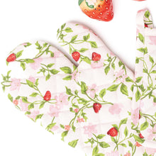 Load image into Gallery viewer, Botanical Berry Oven Mitt Set