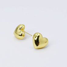 Load image into Gallery viewer, My Heart Stud
