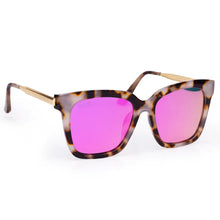 Load image into Gallery viewer, Lyla - Polarized Medium Cat Eye Sunglasses: Black