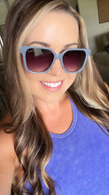Load image into Gallery viewer, Linny - Women's Oversized Horn Frame Sunglasses: Blue