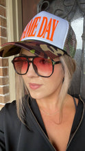 Load image into Gallery viewer, Skye - Unisex Oversized Aviator: Black