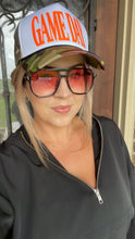 Load image into Gallery viewer, Skye - Unisex Oversized Aviator: Black