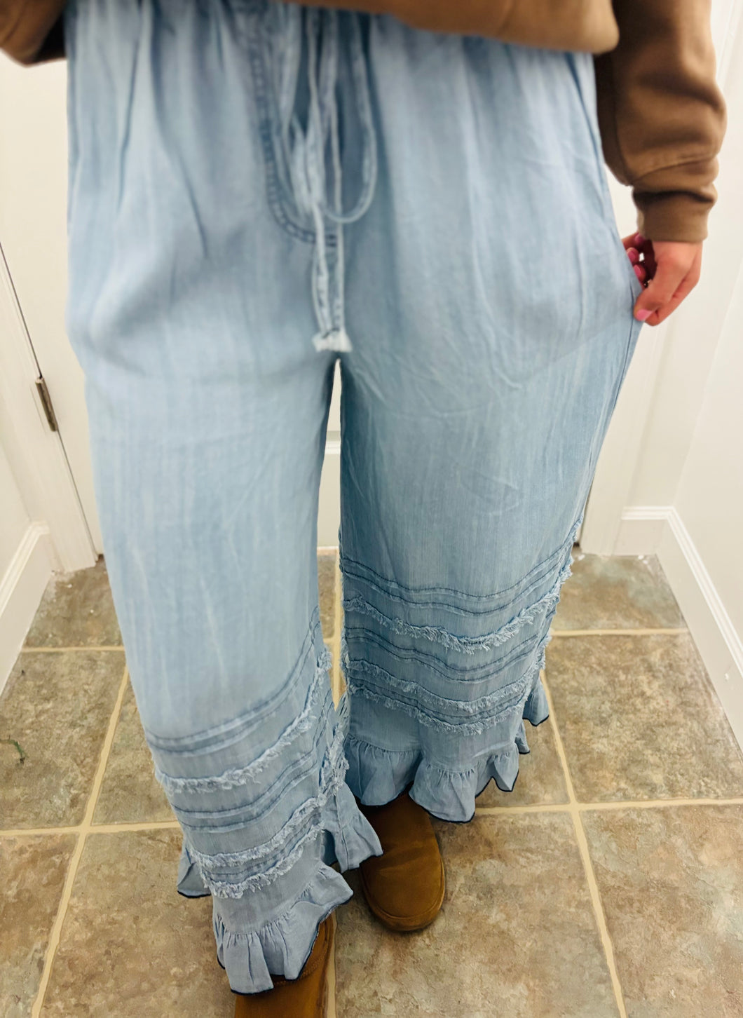 Ruffle buttom jean pants