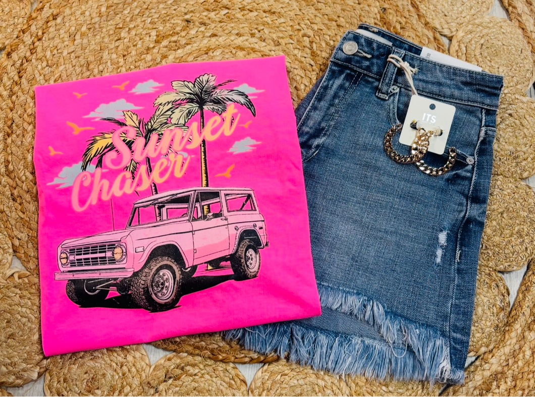 Sunset chaser tee