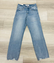 Load image into Gallery viewer, Mid Rise Regular Straight Jeans
