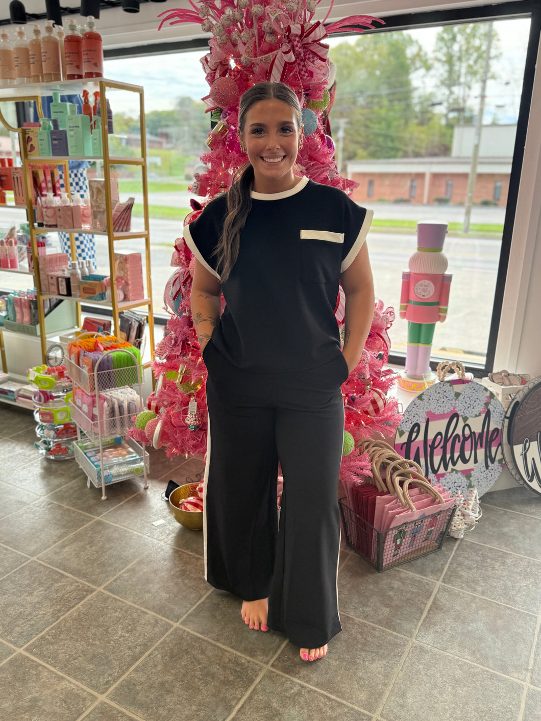 Black and white comfy set