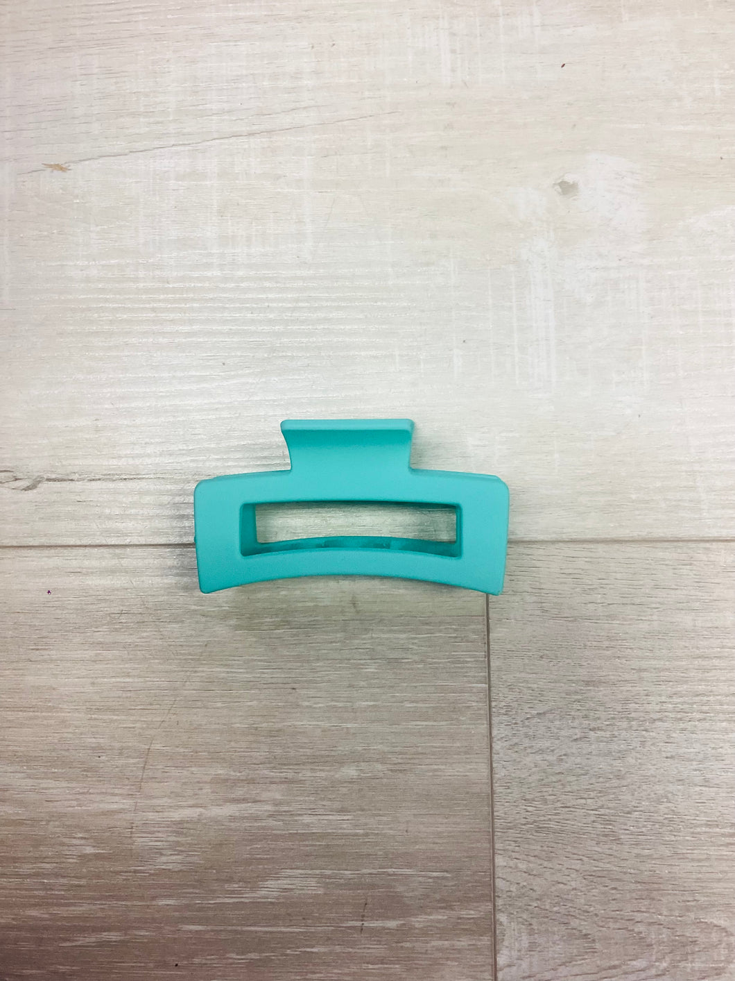 Square teal claw clip