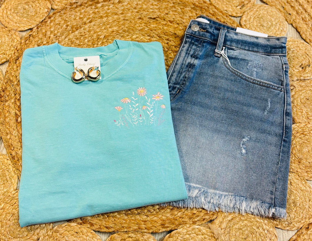 Floral Embroidered Pocket Tee