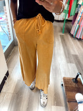 Load image into Gallery viewer, Sweatpants
