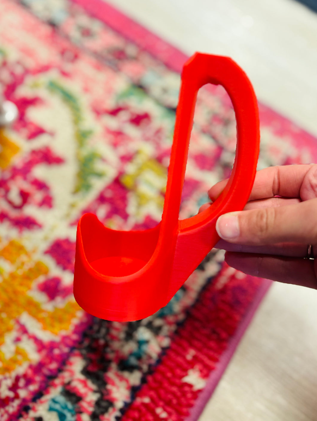 Red Alani Can Holder