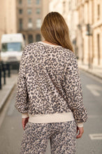 Load image into Gallery viewer, LEOPARD BOXY V-INSERT LONG SLEEVE KNIT TOP: CREAM MULTI
