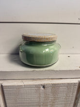 Load image into Gallery viewer, Tyler candle “pearberry”
