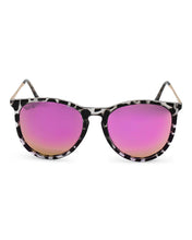 Load image into Gallery viewer, Midnight - Women's Polarized Medium Horn Sunglasses: Ash
