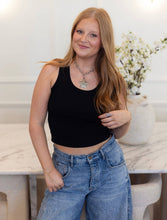 Load image into Gallery viewer, STAR NECKLACE: GOLD
