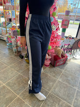 Load image into Gallery viewer, Athletic Stripped With Bow Pants

