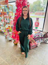 Load image into Gallery viewer, Evergreen lounge set
