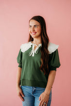 Load image into Gallery viewer, v neck puff sleeve blouse with oversized collar
