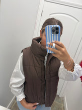 Load image into Gallery viewer, Puffer Vests
