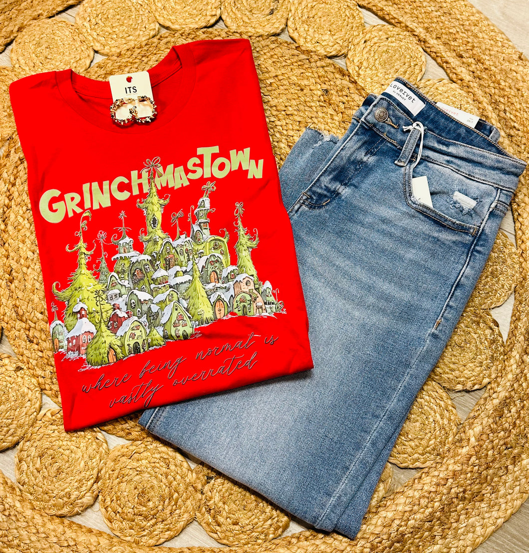 Grinchmas town tee