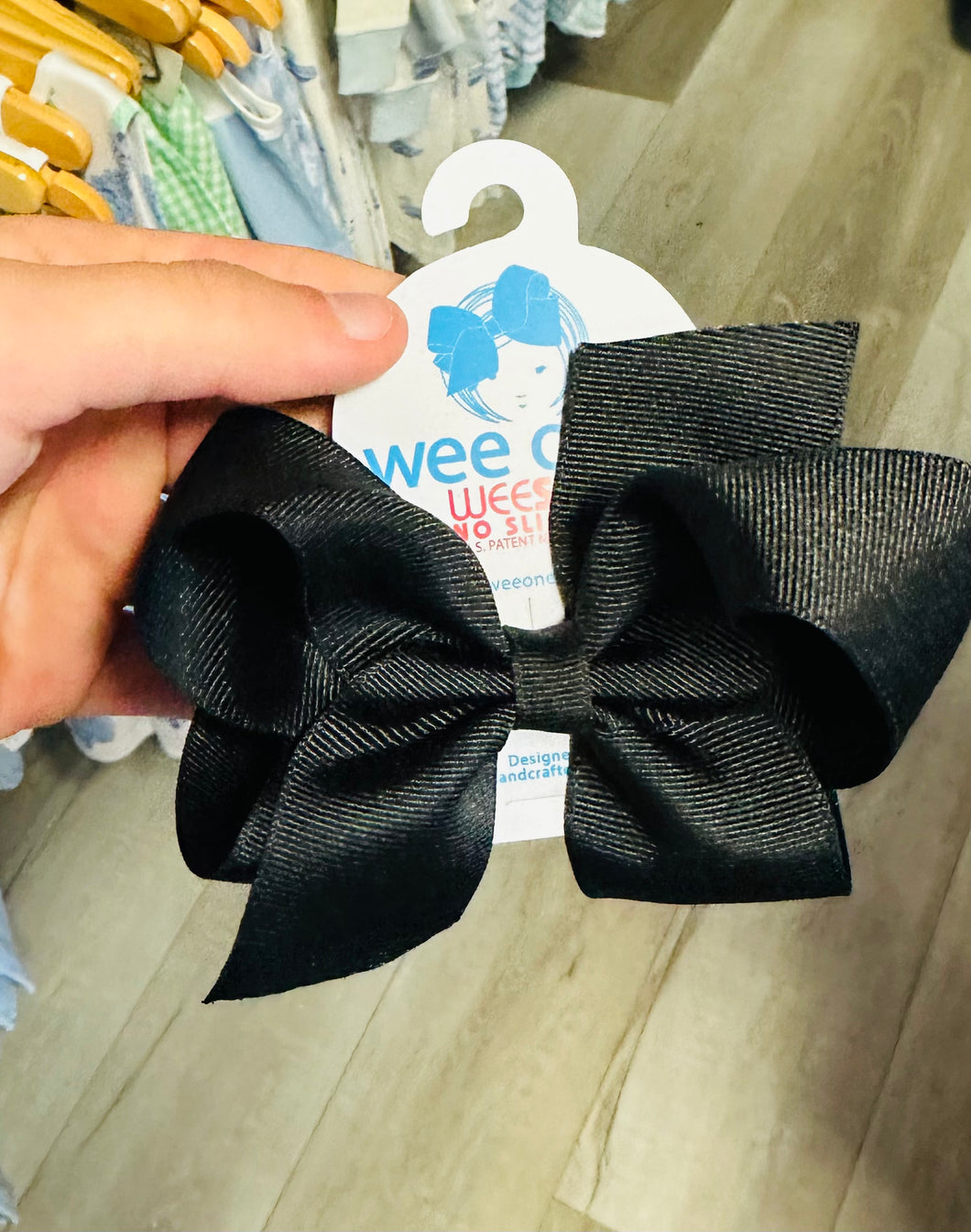 Wee ones no slip clip bow black small