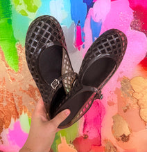 Load image into Gallery viewer, Black Jelly Sandal
