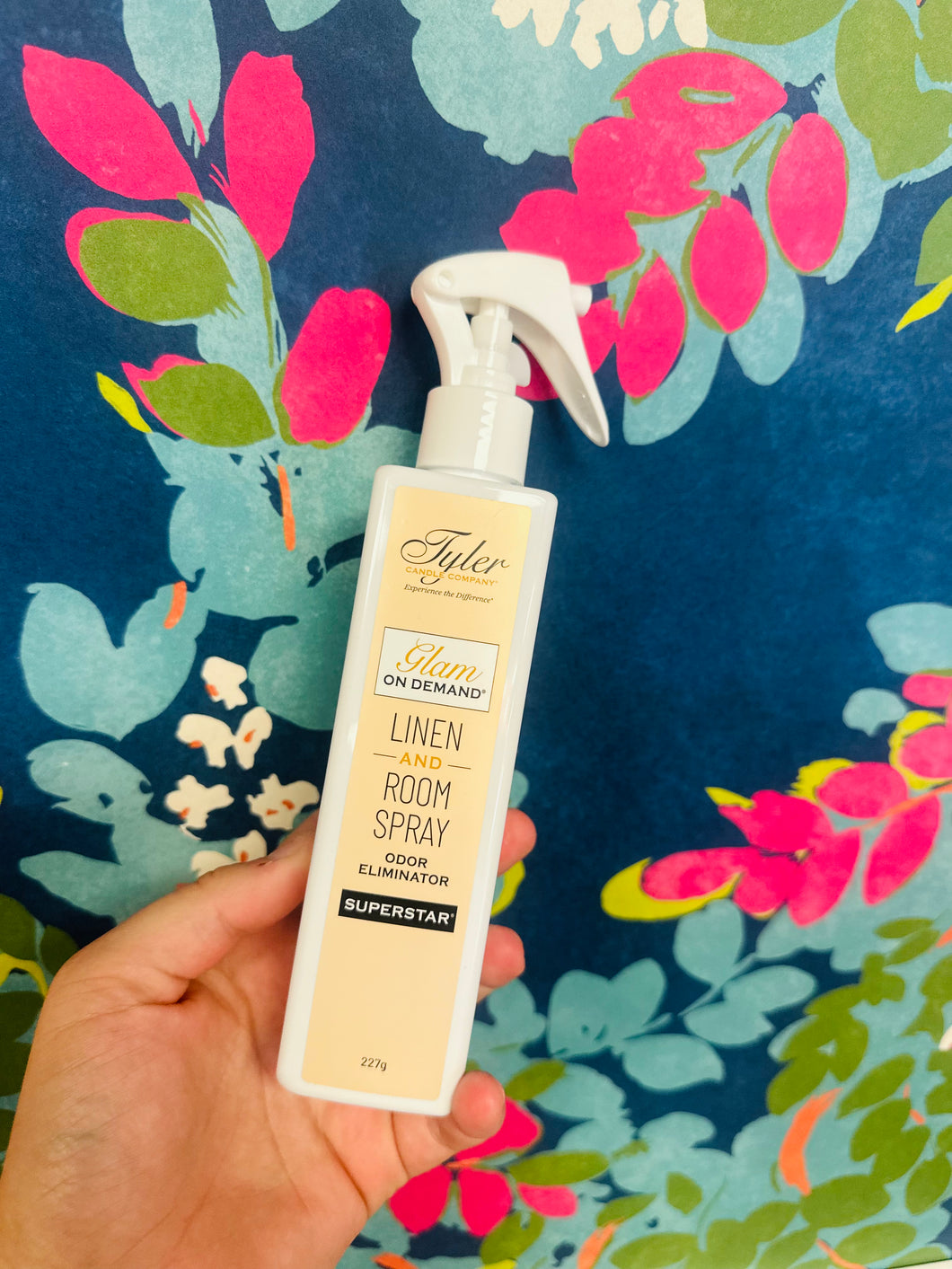 Glam on demand linen & room spray “Superstar”