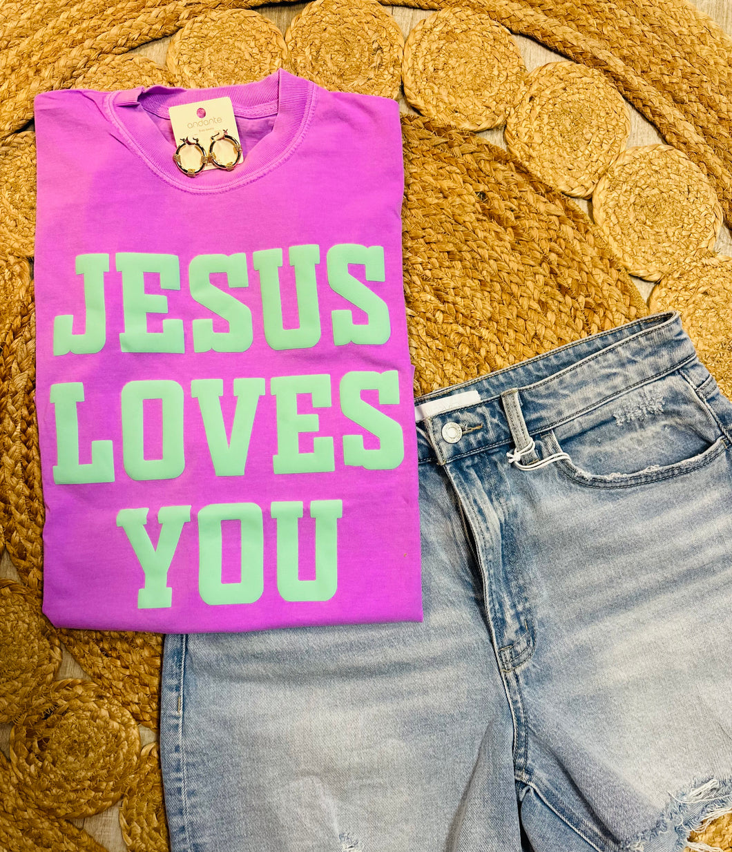 Jesus loves you simple block puff CC tee