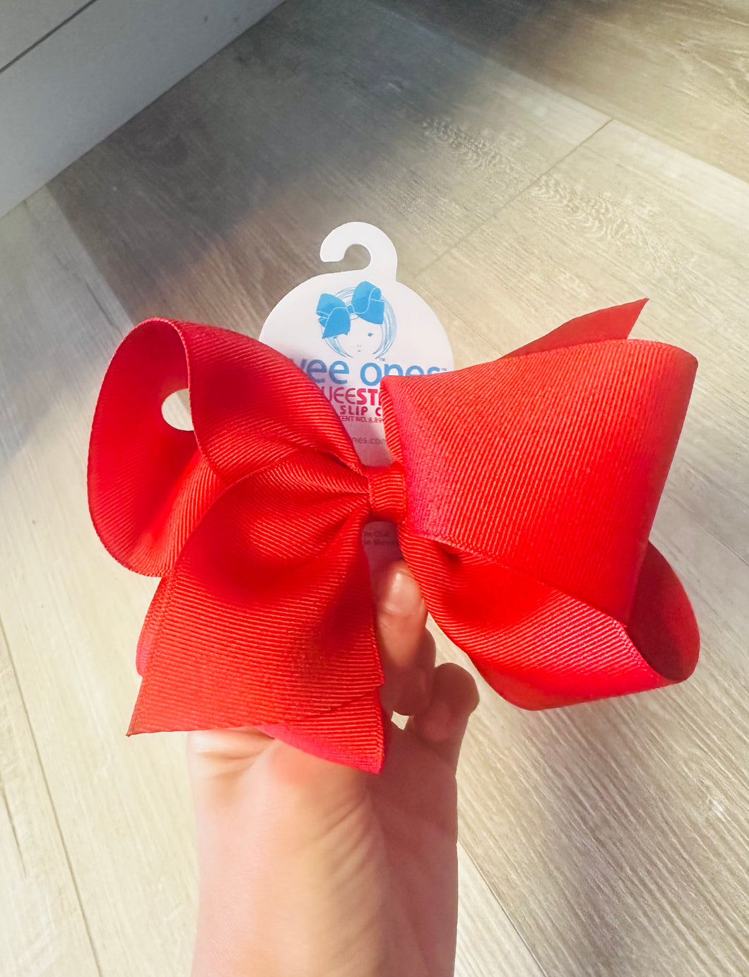 Wee ones no slip clip bow red large