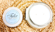 Load image into Gallery viewer, Tyler Candle “Diva”
