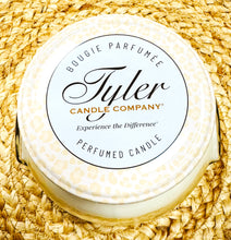Load image into Gallery viewer, Tyler Candle “Diva”
