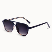 Load image into Gallery viewer, Briggs in Black Gradient-Polarized Sunglasses
