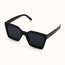 Load image into Gallery viewer, Wylie in Black Sunglasses
