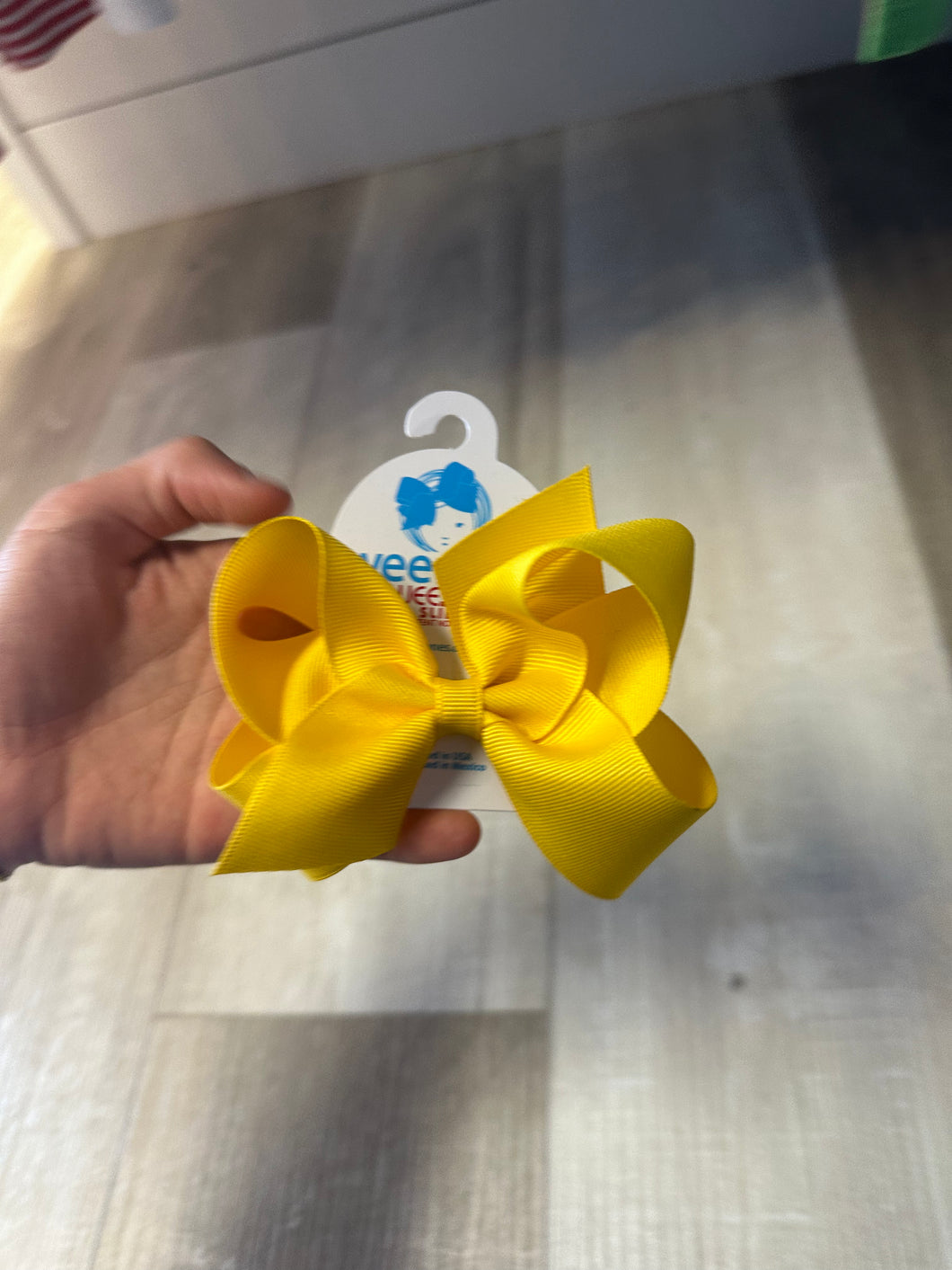 Wee ones no slip clip bow yellow small