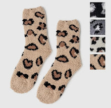 Load image into Gallery viewer, Cheetah Fuzzy Socks
