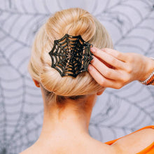 Load image into Gallery viewer, Spider Web Flat Hair Clip
