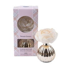 Load image into Gallery viewer, Sweet Grace Plaid Flower Diffuser
