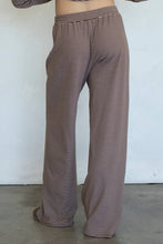 Load image into Gallery viewer, Levi Pants: LIME / S
