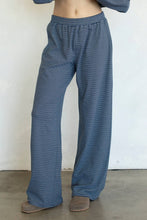 Load image into Gallery viewer, Levi Pants: Pink / L
