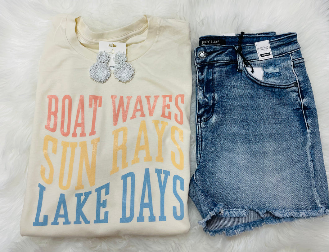 Boat Waves Sun Rays Lake Days